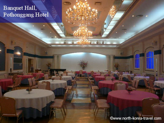 Salle de banquet à l'hôtel Pothonggang en Corée du Nord