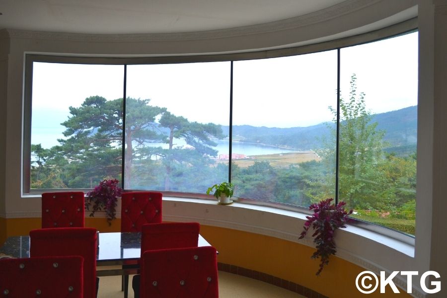Kuchon Pavillon in Hamhung, Nordkorea. Dies ist die zweitgrößte Stadt der DVRK. Reise organisiert von KTG Tours