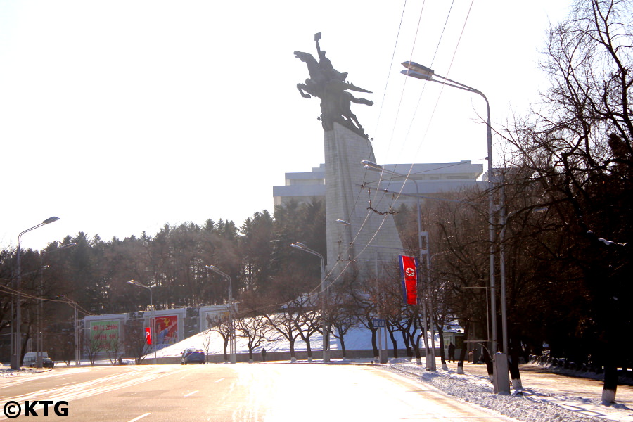 La Statue de Chollima, le Cheval Ailé Légendaire, pendant l'hiver, à Pyongyang capitale de Corée du Nord. Photo prise par KTG Tours