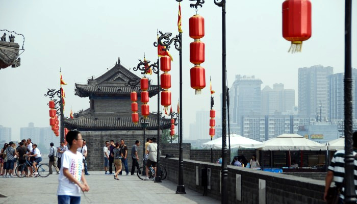 descubra la muralla de Xian montando en bicicleta y viendo el casco antiguo de la ciudad