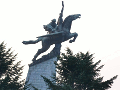 Észak-Korea utazási Chollima szobor