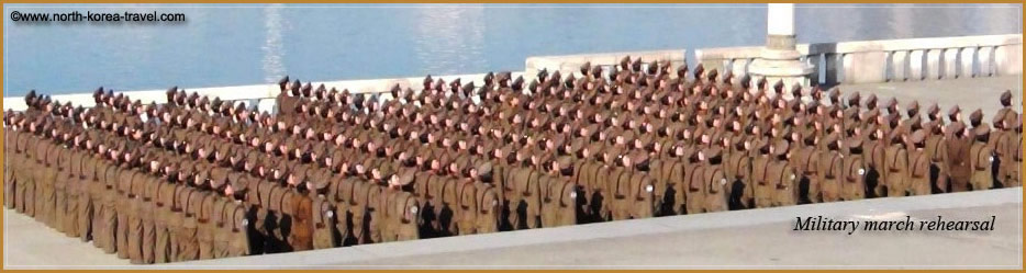 North Korean femail soldiers