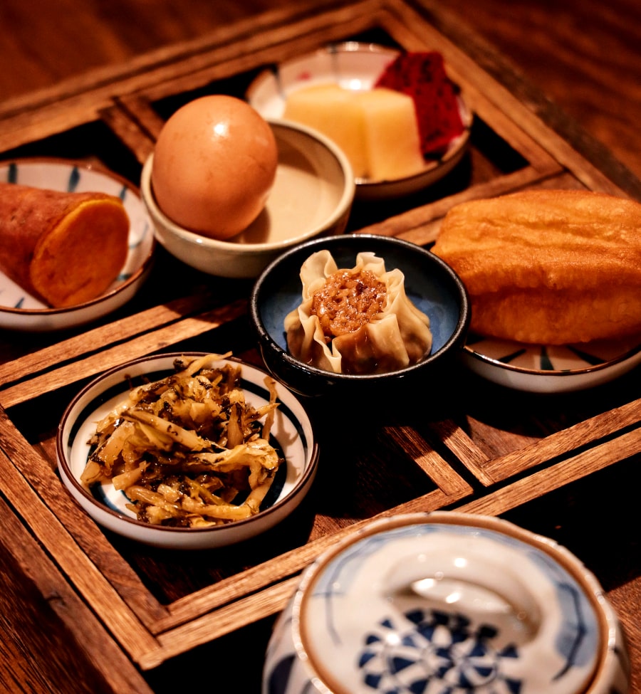 Shanghai breakfast. Bike and food tour, China