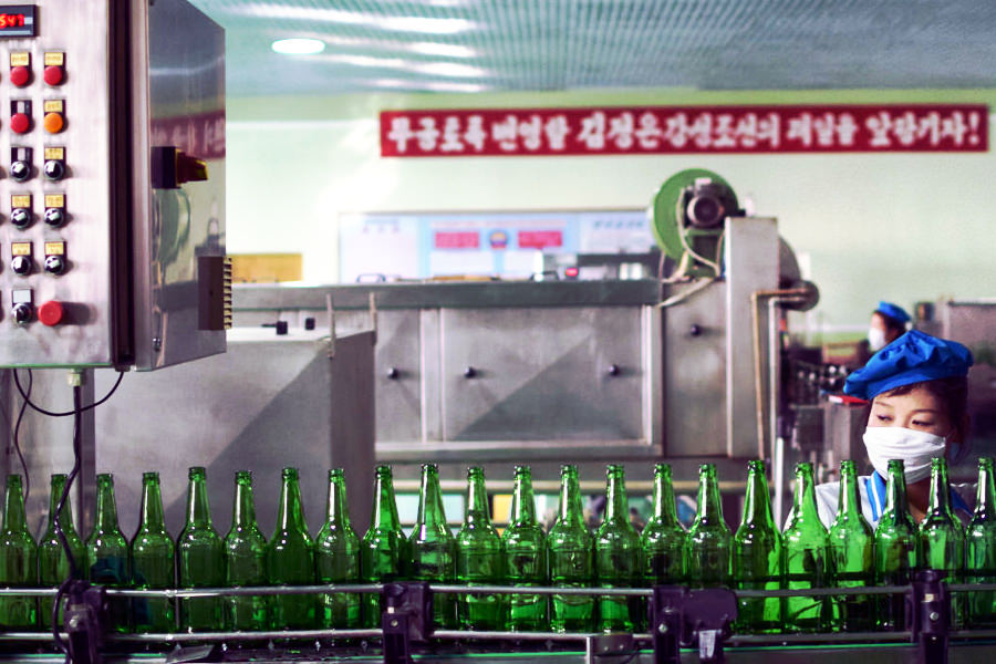 Water bottling factory in North Korea. Discover the DPRK with KTG