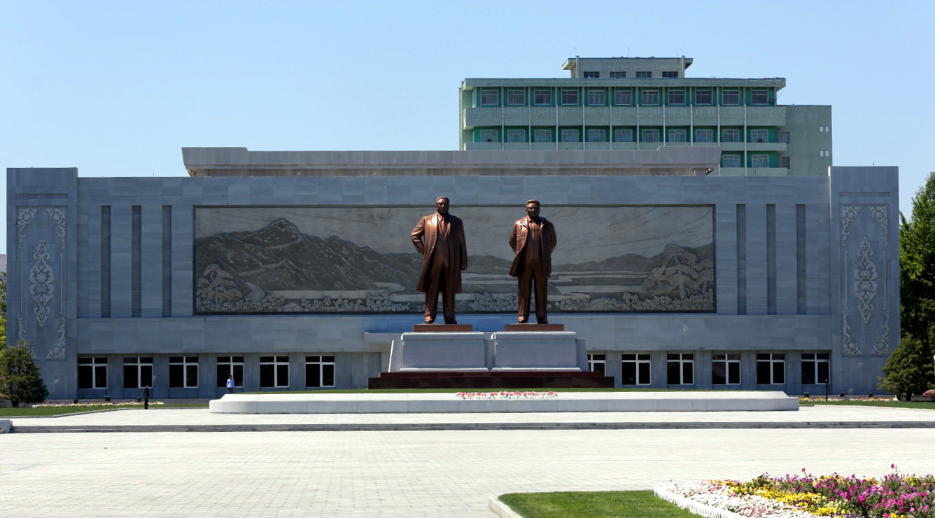 Statue of President Kim Il Sung and Chairman Kim Jong Il in Wonsan