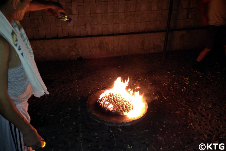 barbacoa de almejas de gasolina en Corea del Norte con KTG Tours