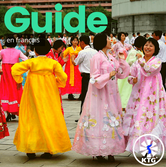 Guide de voyage de la Corée du Nord. Danses en masse à Pyonygang, foto prise par KTG