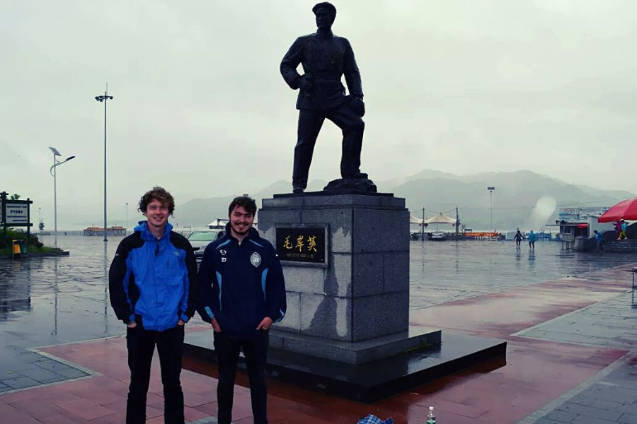 viaje a la aldea de Hekou cerca de la ciudad de Dandong justo enfrente de Corea del Norte