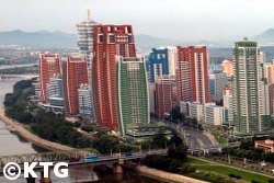 Calle mirae vista desde el Hotel Yanggakdo, Pyongyang Corea del Norte