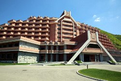 Hotel Masikryong en la estación de esquí Masik en Corea del Norte, RPDC, viaje organizado por KTG Tours