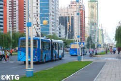 Mirae street en verano, Pyongyang, Corea del Norte, RPDC con KTG Tours