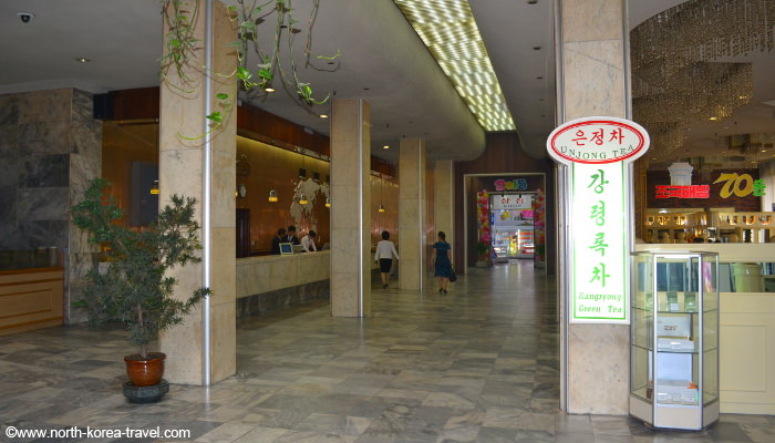 Cafetería en el Hotel Koryo en Pyongyang, Corea del Norte