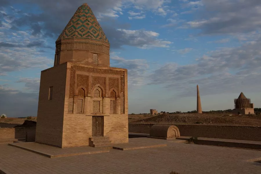 Mausoleo de Il Arslan en Kunya Urgench, Turkmenistán
