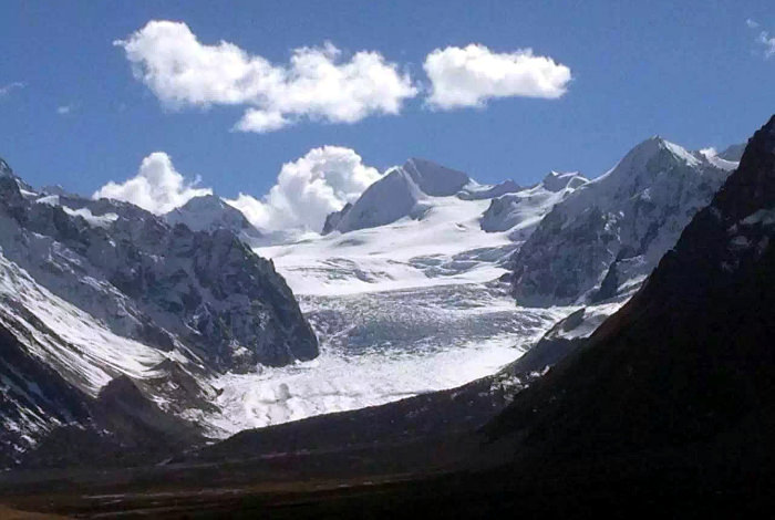 Midui Glacier, Tibet, China
