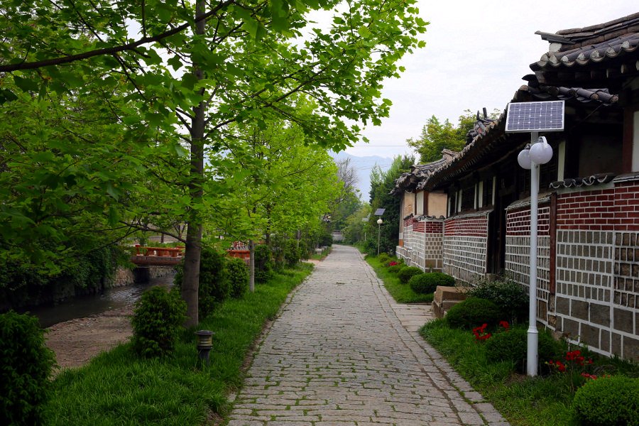 Kaesong Folk Hotel in North Korea, trip arranged by KTG