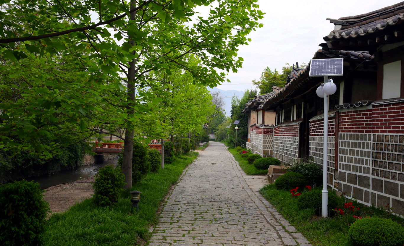 Minsok folk hotel in Kaesong in North Korea. Tour arranged by KTG Tours