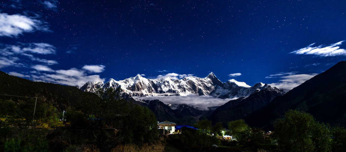 Monte Namcha Barwa la parte oriental del Tíbet, China