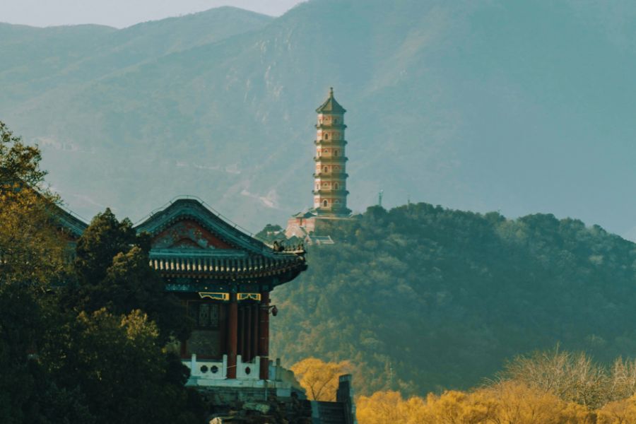 La colina de la longevidad en el Palacio de Verano en Pekin, Beijing, China
