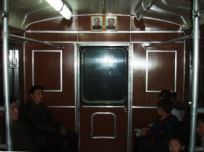 paseo en el metro de Pyongyang