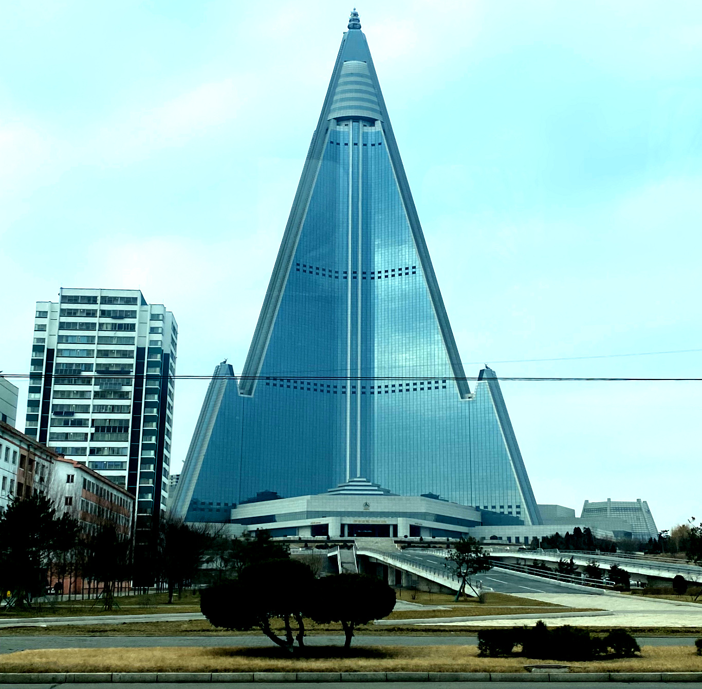 pyongyang tourist hotel