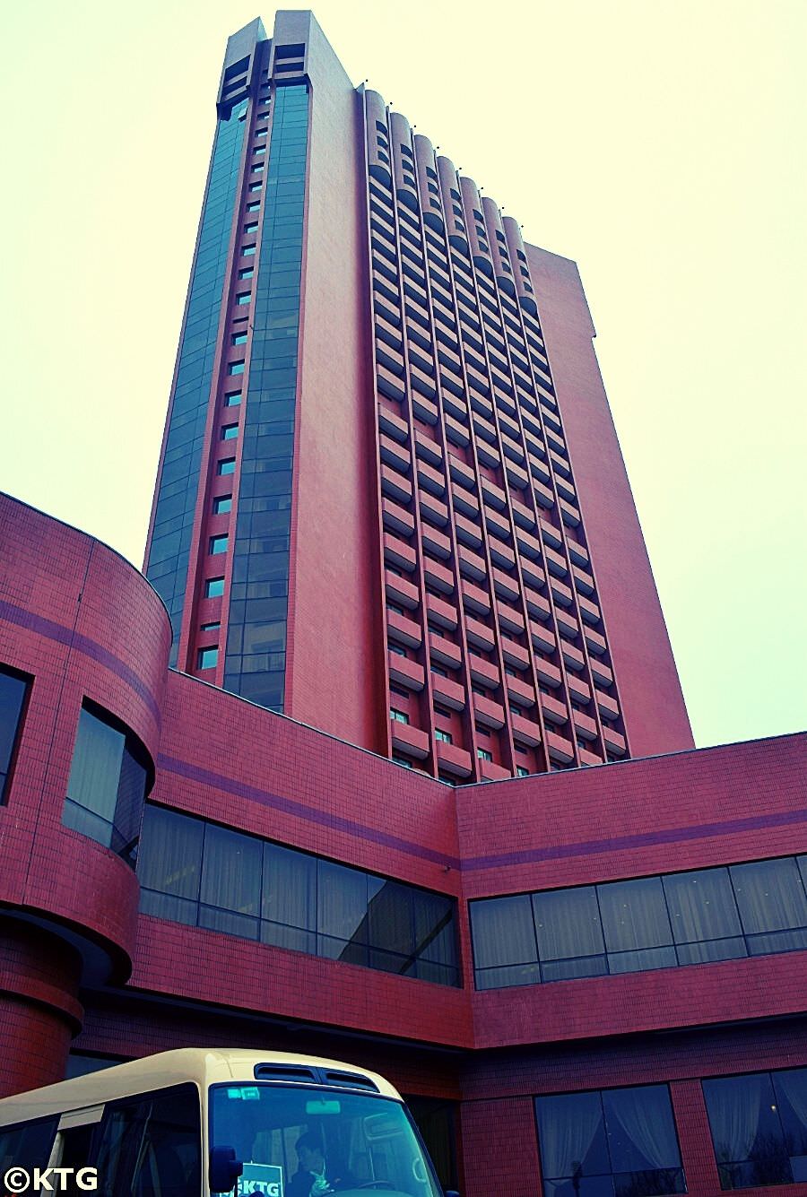 Hotel Sosan en Pyongyang, Corea del Norte, vehiculo KTG