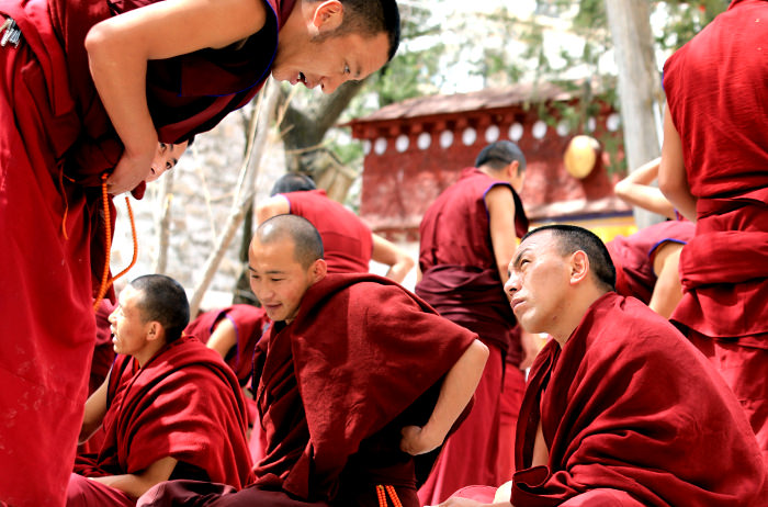 Monjes en el Tíbet, China