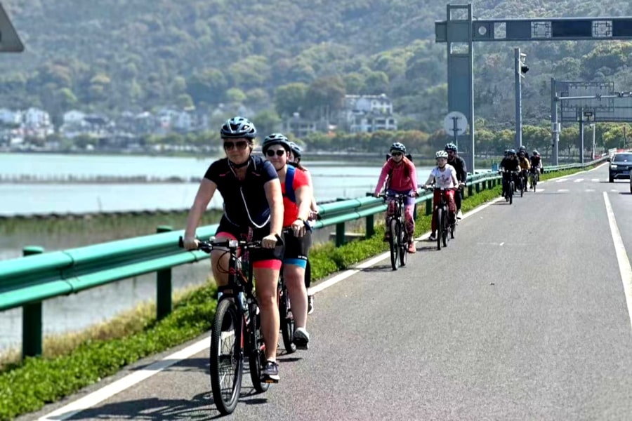 bike tour in Xishan island, Lake Tai