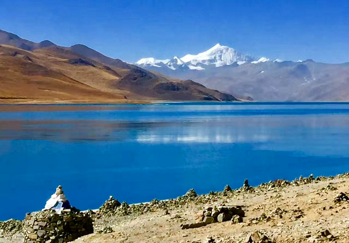 El lago Yamdrok-tso en el Tibet, China