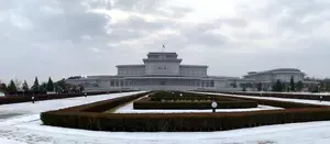 Palais du Soleil Kumsusan &agrave; Pyongang | KTG&reg; Tours | l'endroit le plus sacr&eacute; de la Cor&eacute;e du Nord. Il ne doit PAS &ecirc;tre appel&eacute;  un mausol&eacute;e en RPDC. Lisez ce que c'est &agrave; l'int&eacute;rieur et comment se comporter l&agrave;-bas.