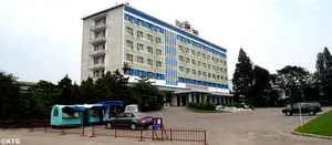 L'H&ocirc;tel Sinsunhang &agrave; Hamhung | KTG &reg; Tours | est un h&ocirc;tel sovi&eacute;tique situ&eacute; dans la deuxi&egrave;me plus grande ville de Cor&eacute;e du Nord, c&eacute;l&egrave;bre pour ses nouilles &agrave; la f&eacute;cule de pomme de terre.